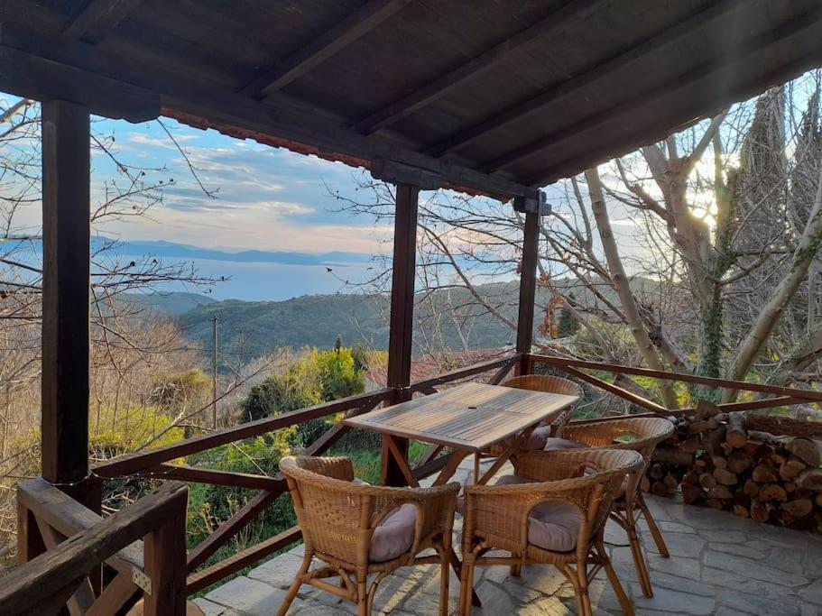 Mountain And Sea View Villa Miléai Екстериор снимка